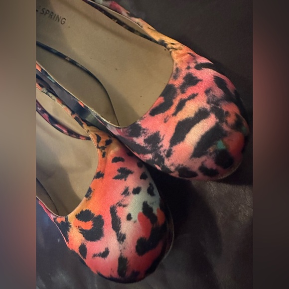Spring Multicolor Leopard Print Heels in Orange, Pink & Teal - Picture 2 of 10